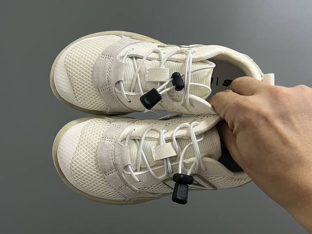 New Niu B Mt barefoot mesh children's elastic buckle sports shoes Size: 26-37 Su