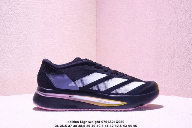 Adidas Comfortable and non-slip new Adidas low-top running shoes The extremely l