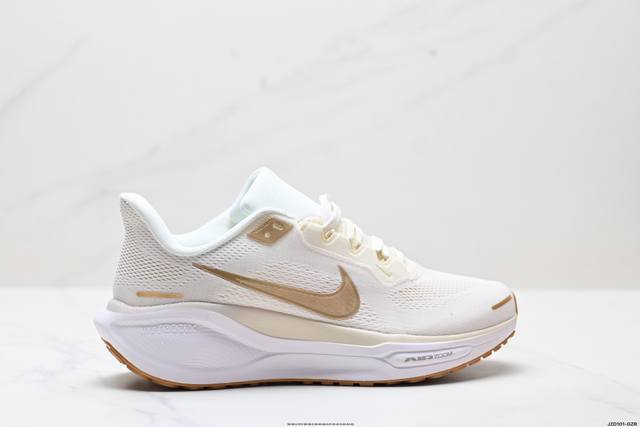 The company adopts a new double-layer ultra-light breathable mesh material#The l