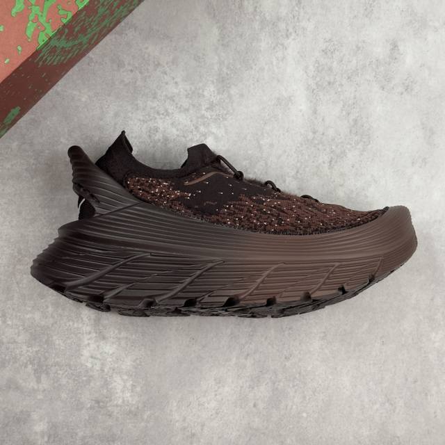 Local core private Hoka U Restore Chukka Paria Farzaneh one-step hiking comforta