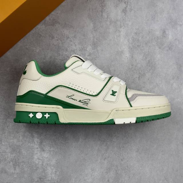 Local core private Cost-effective version Lv Louis Vuitton Louis Vuitton Trainer