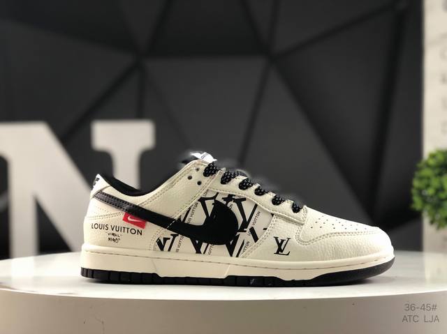 Nike Dunk Low Sneakers Sb series classic all-match casual sports shoes. The thi