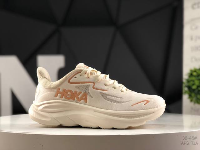 Hoka M Clifton 10 New color scheme This brand comes from the Maori language of N