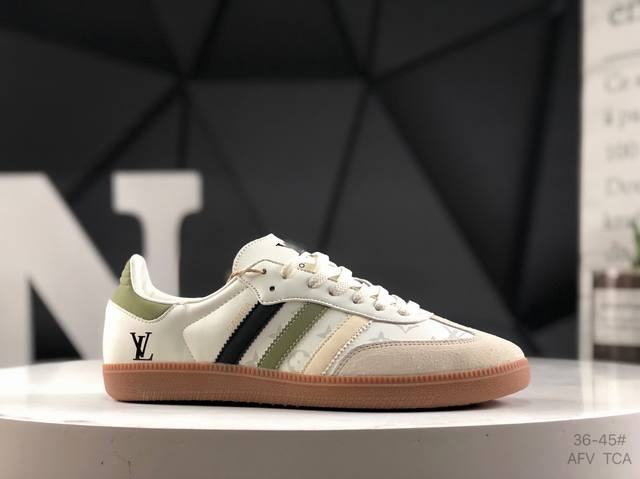 1890251FFF #Adidas Ad Originals Unisex #Simple and generous design, giving peopl