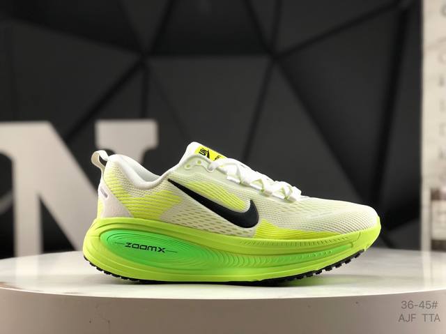 real label with half size Nike Vomero 18 Nike comfortable shock-absorbing and n