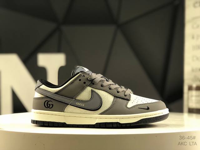 Overseas hit limited sale! High-end custom Nike Sb Dunk Low High-end custom low