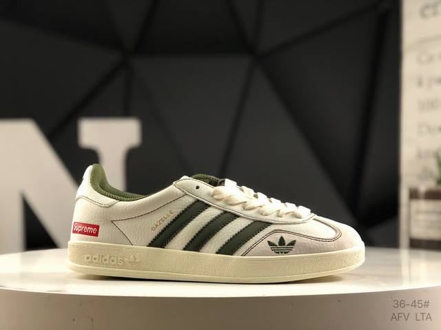 Corporate-grade with half-size Adidas Samba Og classic shoe Adidas's classic Sa