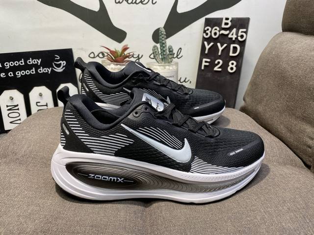 True half size Nike Vomero 18 comfortable shock-absorbing non-slip low-top runni