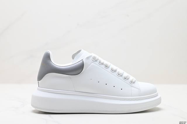 Special offer Italian luxury brand Alexander Mcqueen Sole Leather Sneakers low-t