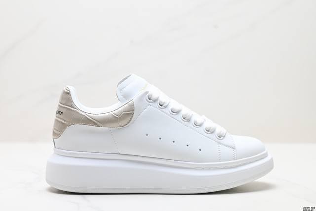Special offer Italian luxury brand Alexander Mcqueen Sole Leather Sneakers low-t