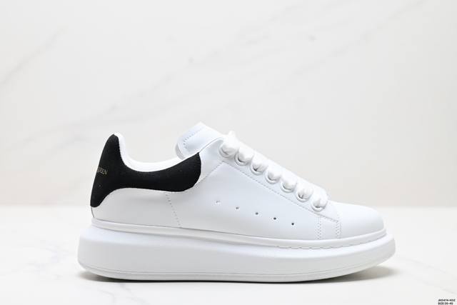 Special offer Italian luxury brand Alexander Mcqueen Sole Leather Sneakers low-t
