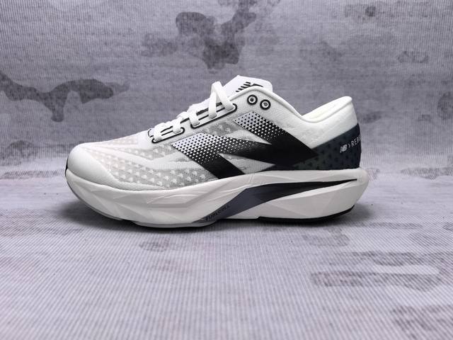 1892104FFF #New Balance Rebel Fuelcell Rebel V4 Comfortable, stylish fabric, sho