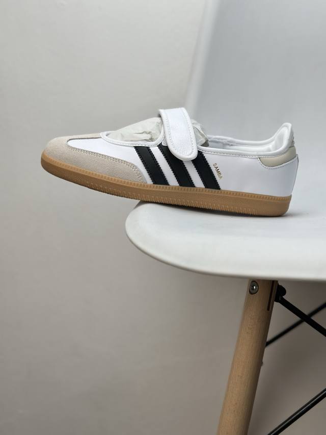 Full top layer, new product" uses fiber cow leather combined with suede upper ma
