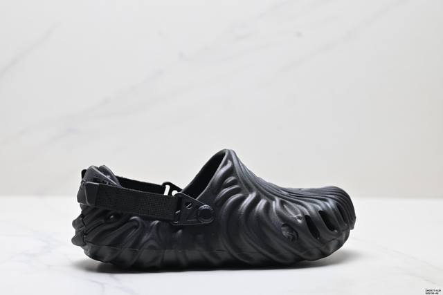 Corporate Crocs Eva non-slip breathable sports sandals The innovative hole shoe