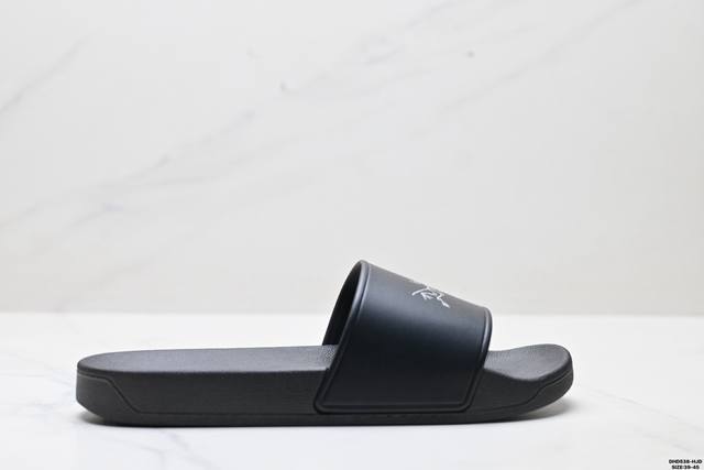 Company-level Arcteryx Slipper M Arc'teryx flip flops Midsole design provides b