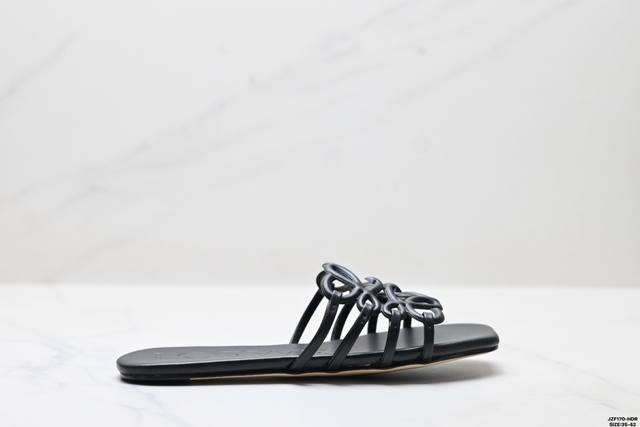 Corporate Loewe Petal Anagram calfskin square toe flat flip flops Size: 35-42 I