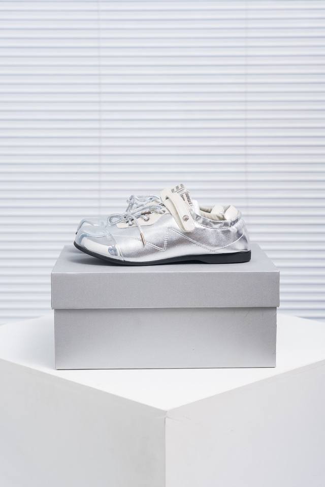 Core Private New summer style of the new fashion shoe brand Ggcc Ju Jingyi's sam