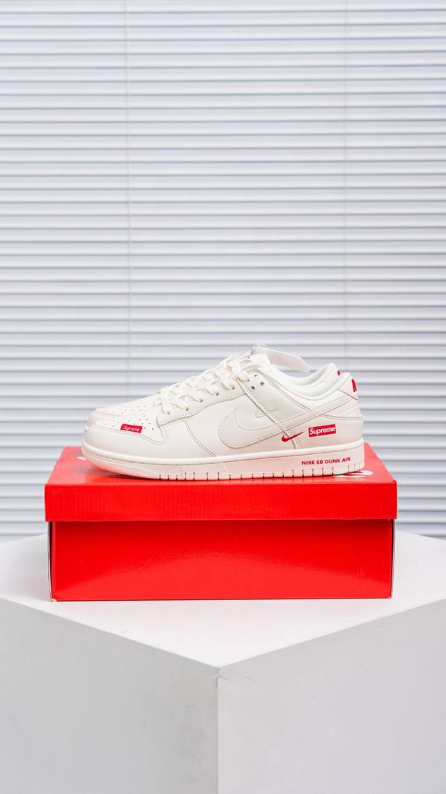 Core Private Nike Dunk full set of original lasts and original molds to create a