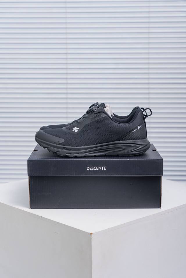 Core Private Descente lightweight cushioning breathable upper Fashion casual spo