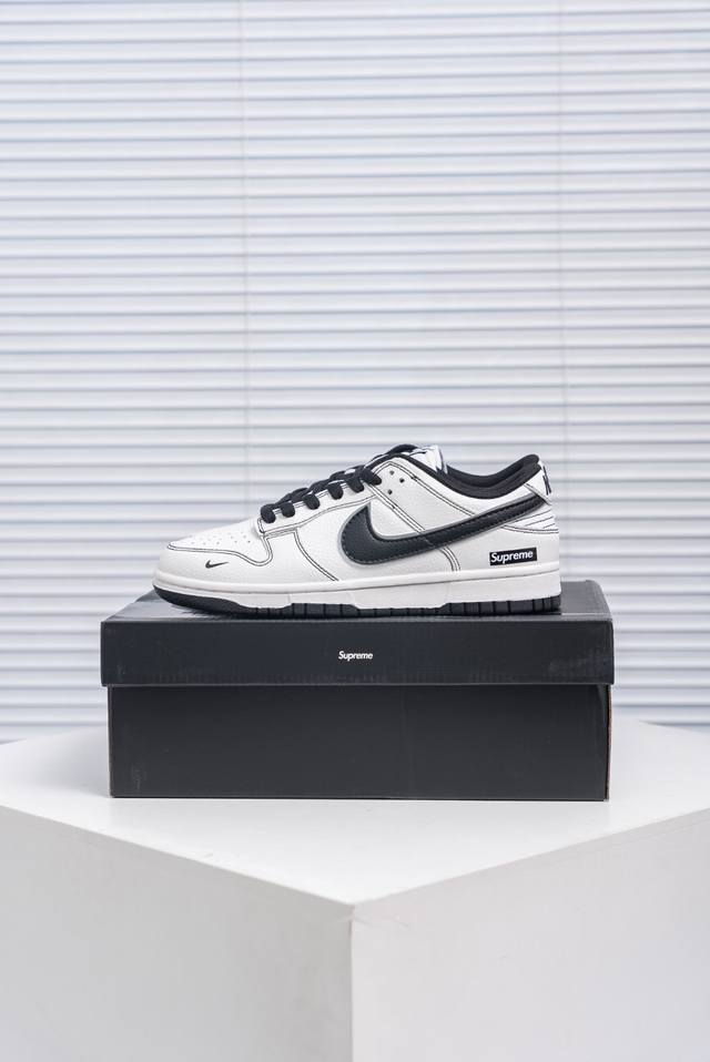 Core Private Nike Dunk full set of original lasts and original molds to create a