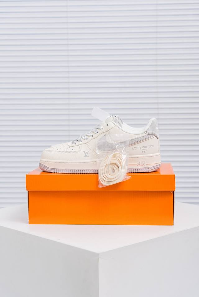 Core Private Air Force 1 Original level, original last, original cardboard to cr