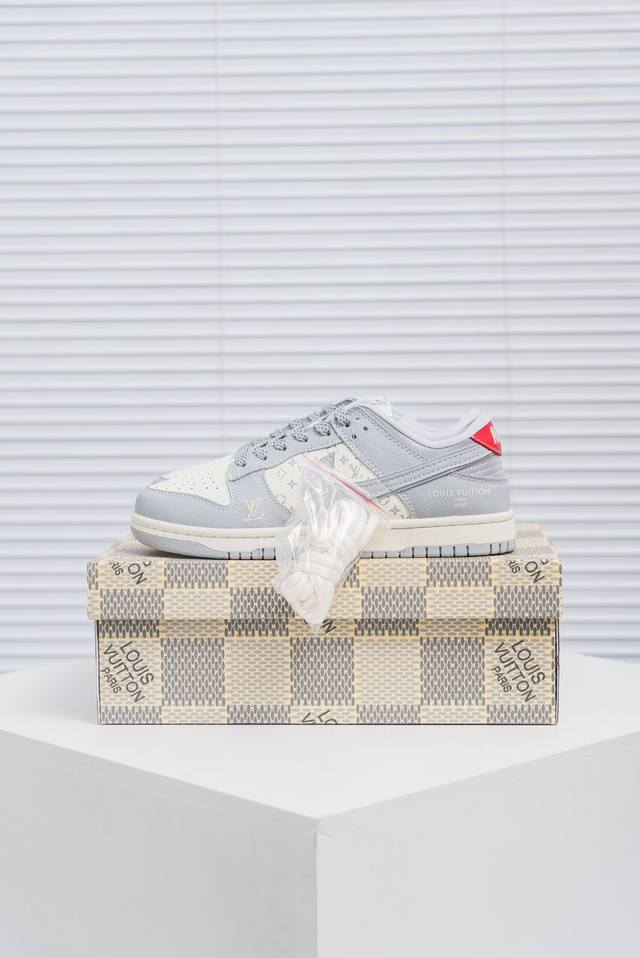 Core Private Nike Dunk full set of original lasts and original molds to create a