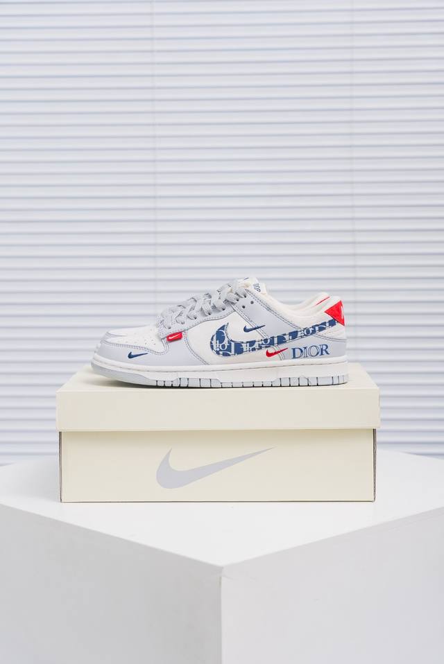 Core Private Nike Dunk full set of original lasts and original molds to create a