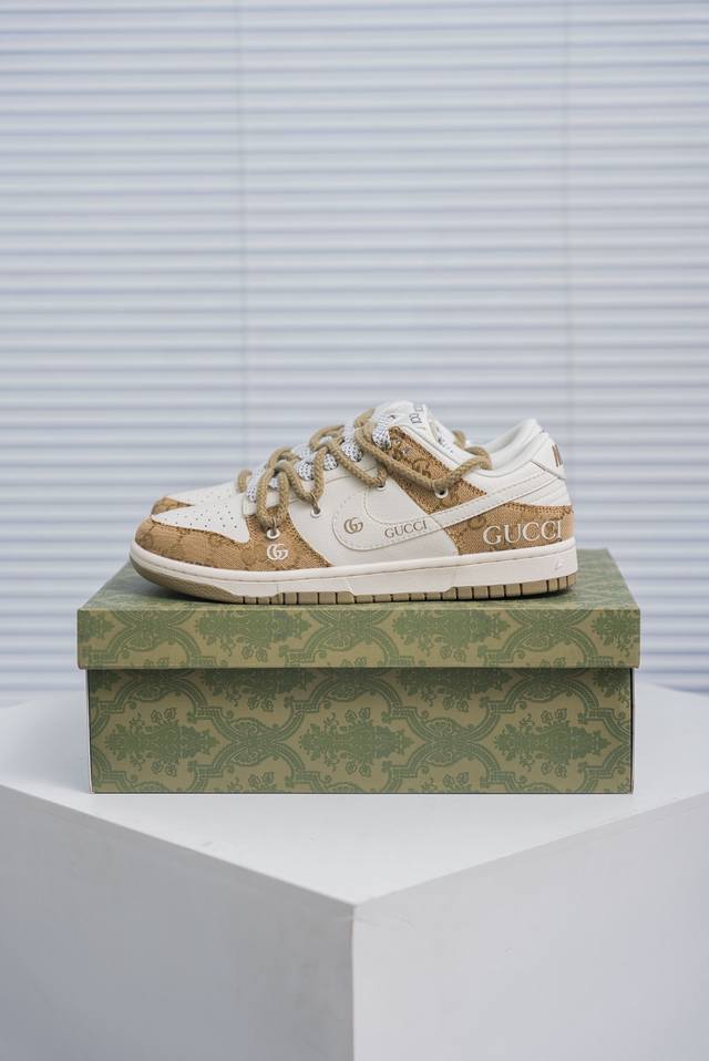 Core Private Nike Dunk full set of original lasts and original molds to create a