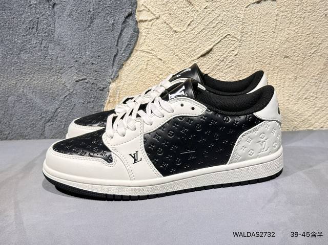 New product launch real shot New Lv Louis Vuitton Louis Vuitton Trainer Sneaker