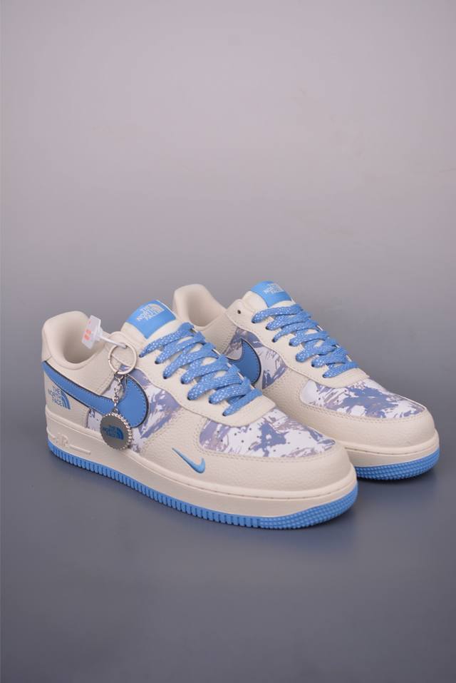 Nike Air Force 1 Low The North Face co-branded Original last and original cardbo