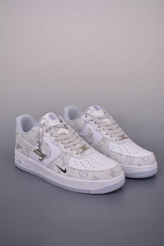 Nike Air Force 1 Low Lv co-branded Original last and original cardboard to creat