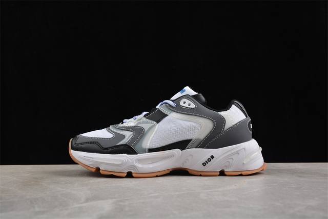 Dior Cd1 low-top sports casual shoes The tongue is decorated with the "Dior" log