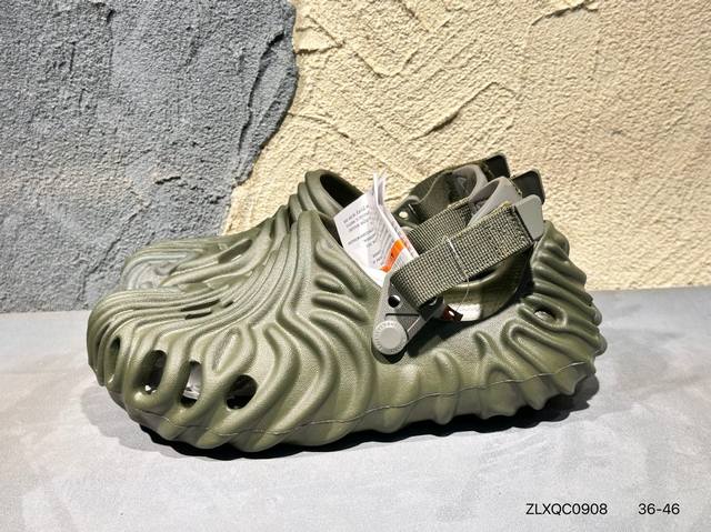 New product# Original Crocs Crocs Turbo This pair of Crocs may be the most fashi