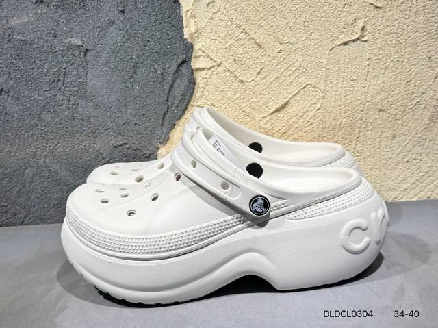 New product# Original Crocs Crocs Turbo This pair of Crocs may be the most fashi