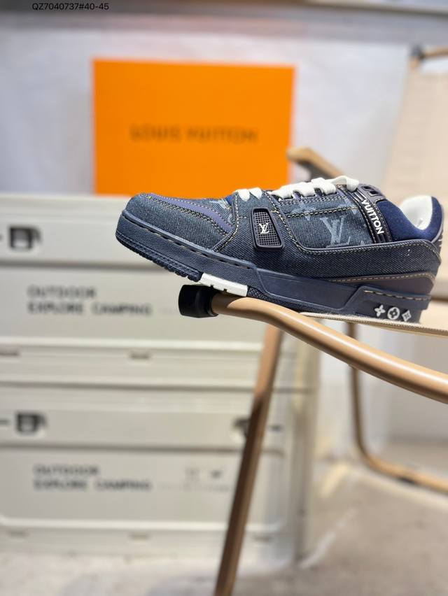 Louis Vuitton Lv Louis Vuitton sneakers New Lv Trainer latest color sports shoes