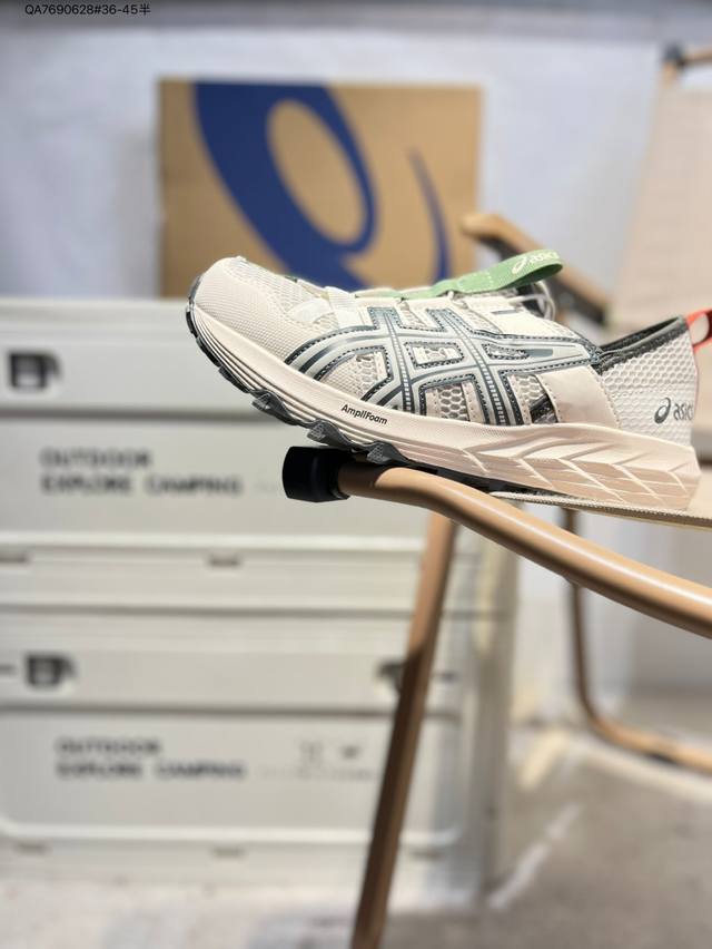 Asics Gel-Sonoma Fe Asics classic running shoes are now popular in functional an