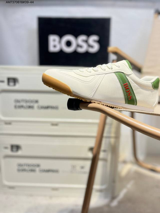 Boss Hugo Boss stamped version New model German high-end brand counter synchroni