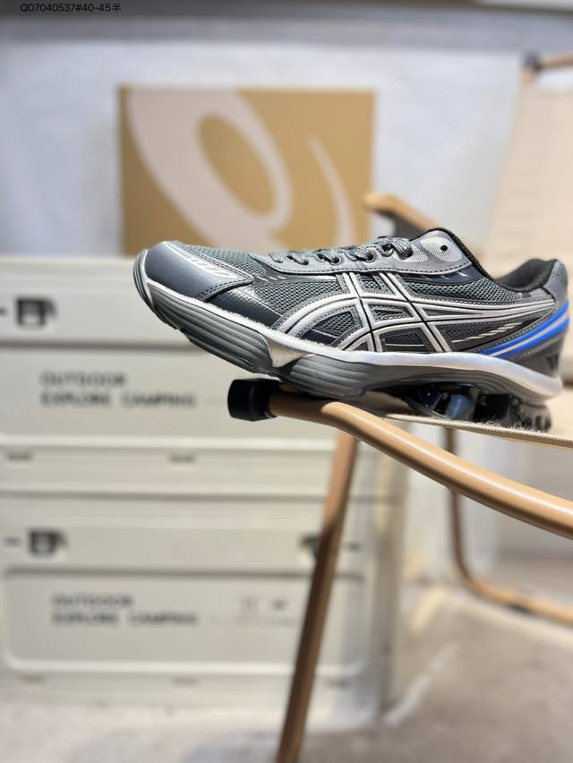 Asics Gel-Kinetic Fluent Asics classic running shoes are now popular in function