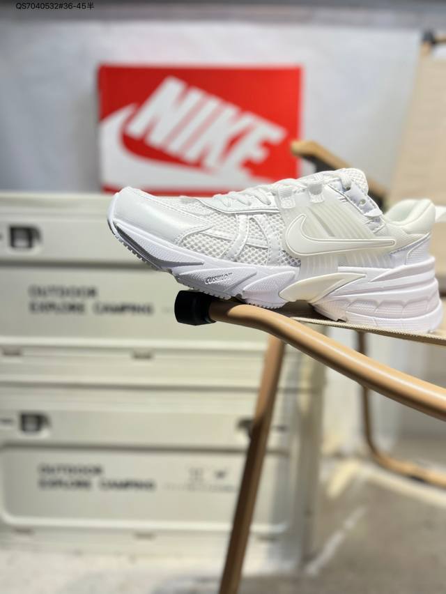 Nk V2K Runtekk shock-absorbing and non-slip low-top retro daddy shoes. The runni