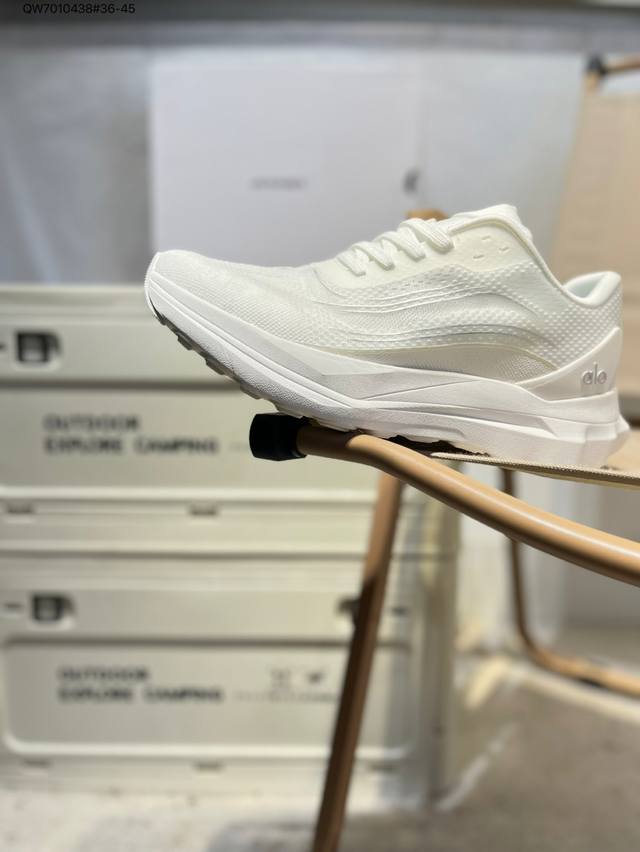 Alo Yoga Recovery Mode Comfortable and simple running shoes Non-slip and wear-re