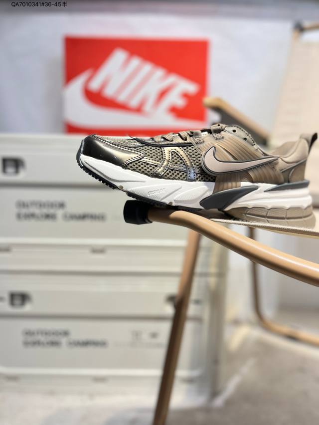 Nk V2K Runtekk shock-absorbing and non-slip low-top retro daddy shoes. The runni