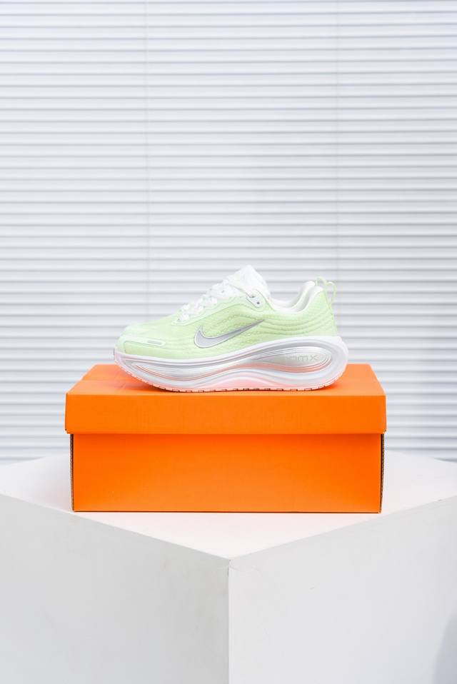 Core Private Nike Vomero Plus Nike comfortable shock-absorbing and non-slip low-