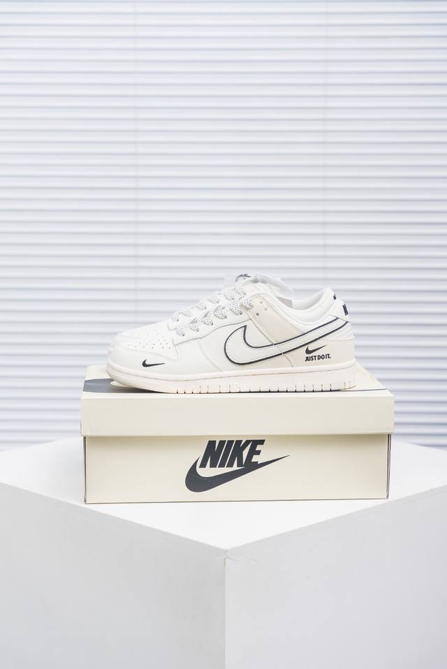 Core Private Nike Dunk full set of original lasts and original molds to create a