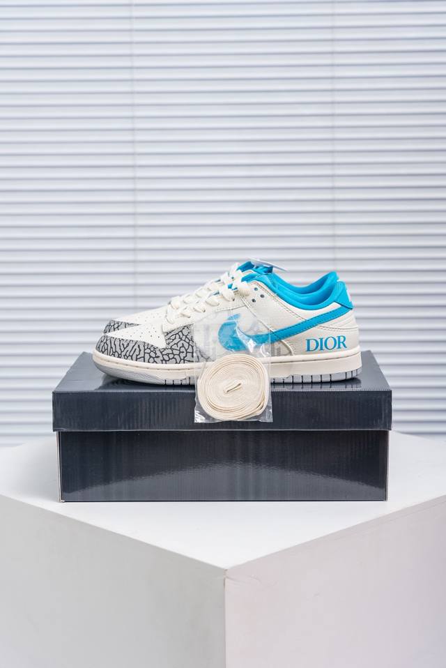 Core Private Nike Dunk full set of original lasts and original molds to create a