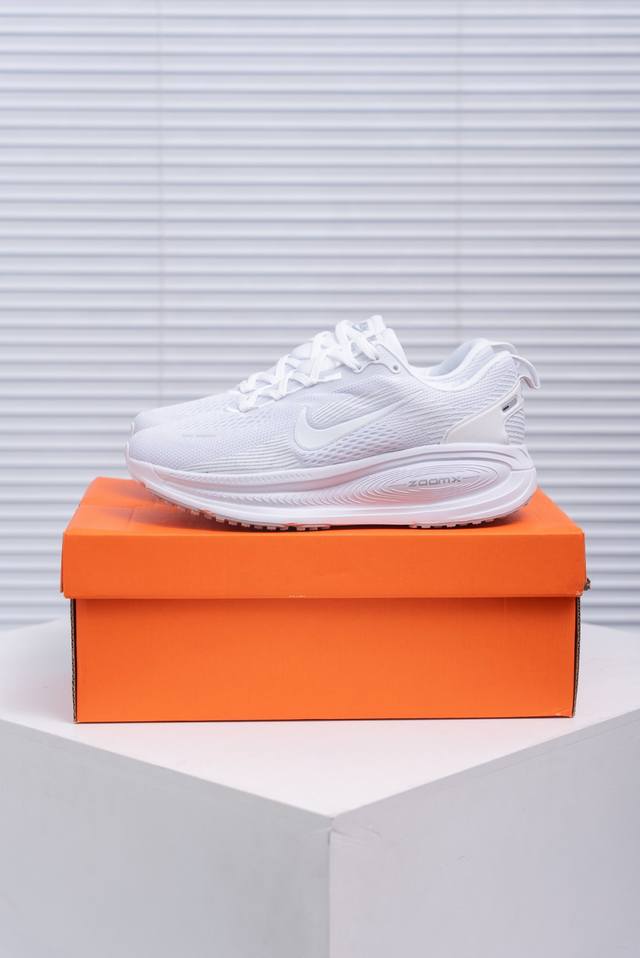 Core Private Nike Air Zoom Vomero 18 New technology advance original shoe develo