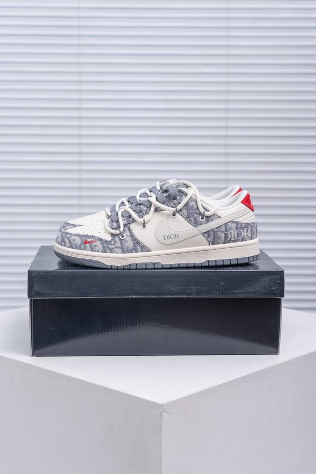 Core Private Nike Dunk full set of original lasts and original molds to create a