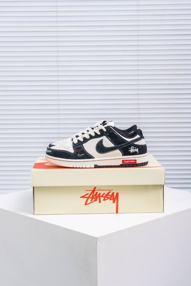 Core Private Nike Dunk full set of original lasts and original molds to create a
