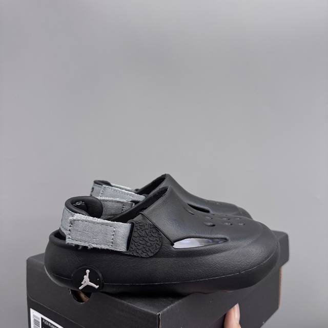 Jordan Hydrip Kids Hole Sandal 22-35 A simple slip-on design, it's made from on
