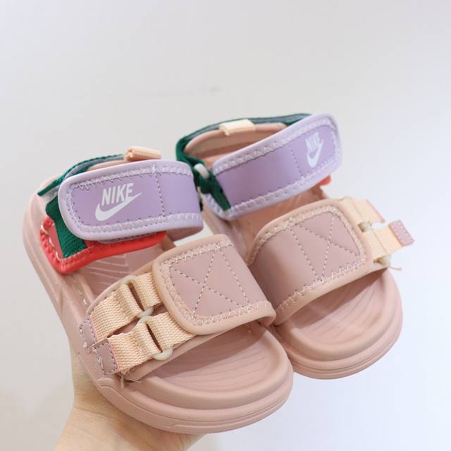 Nk Soft-soled Velcro Sandals Leather surface with nylon material upper, looks ve