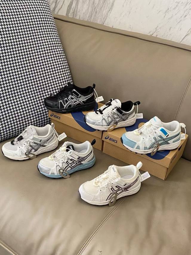 Original picture straight out The hottest shoe shape among Asics dad shoes. The